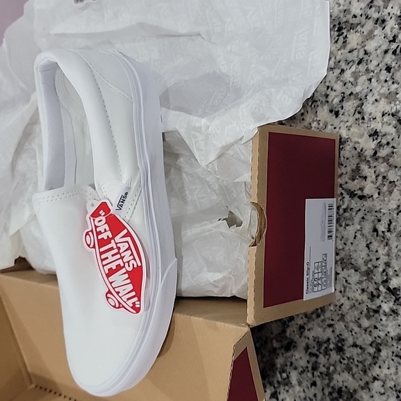 VANS CLASSIC WHITE SLIP ON main image 5
